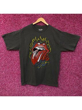 The Rolling Stones Flaming Hot Lips Graphic Rock T-Shirt Large